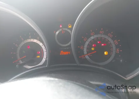 2011 Scion Tc z USA, uszkodzony, nr VIN JTKJF5C77B3010723